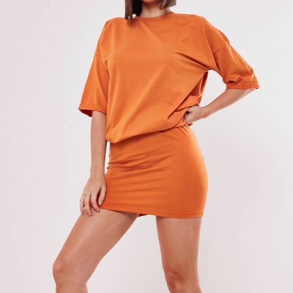 orange t shirt and skirt co ord set - Picture 2 of 4